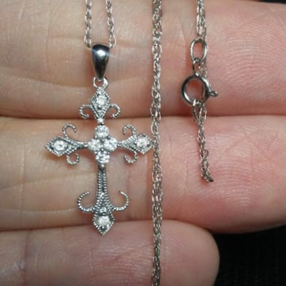 Solid 14k White Gold Genuine Diamonds Filigree Cross Necklace 18" New WOT - Picture 2 of 12